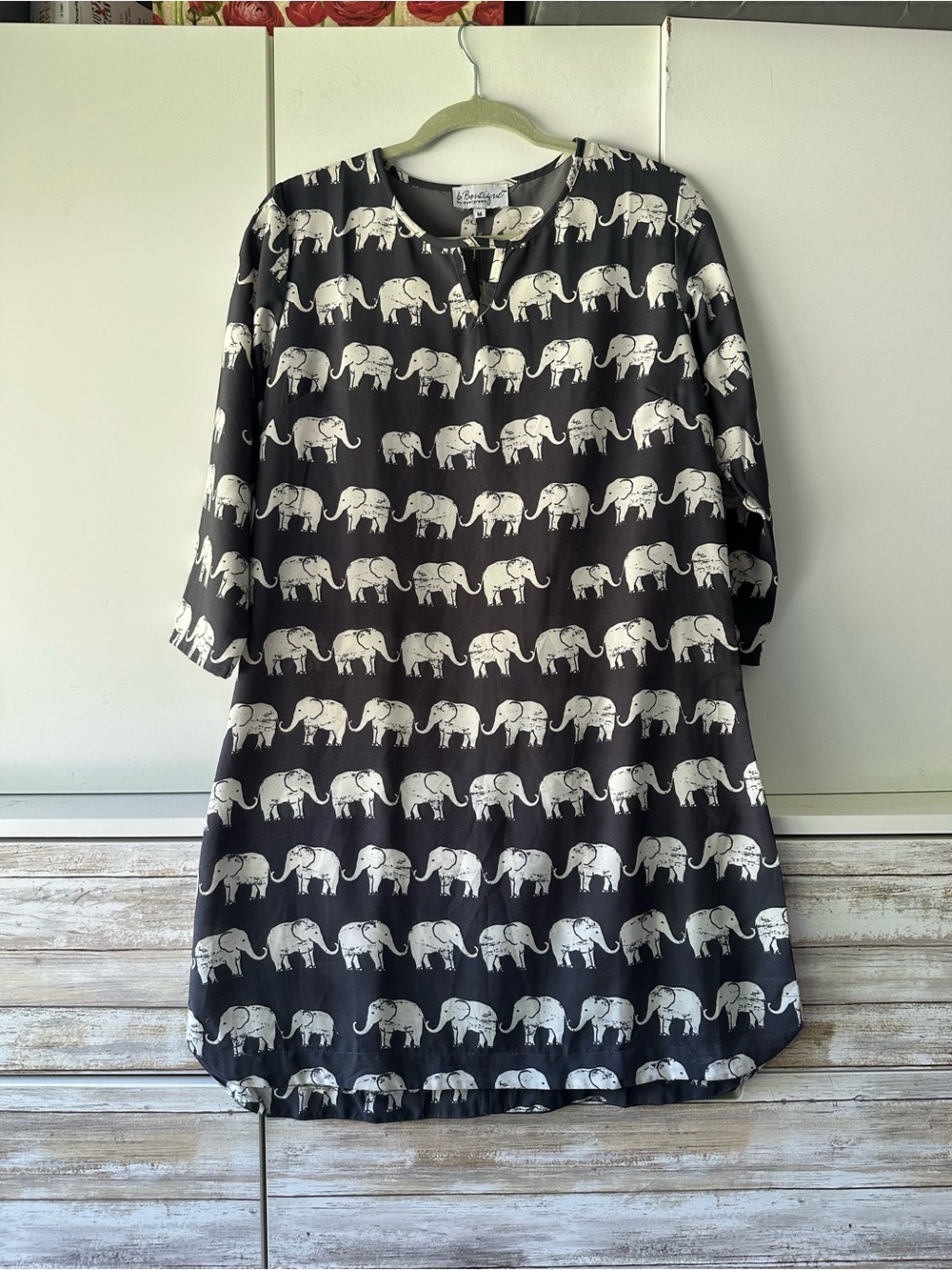 ๐ Boutique by Evergreen Elephant Print Shift Dress Medium Boho Tunic